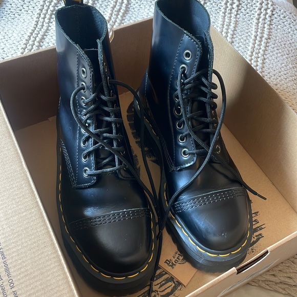 Dr. Martens Sinclair Polished Smooth Quad Retro Black Boots - Picture 5 of 7